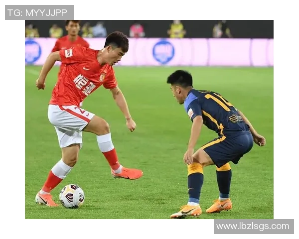 广州足球队边路渗透战术解析与实践探讨